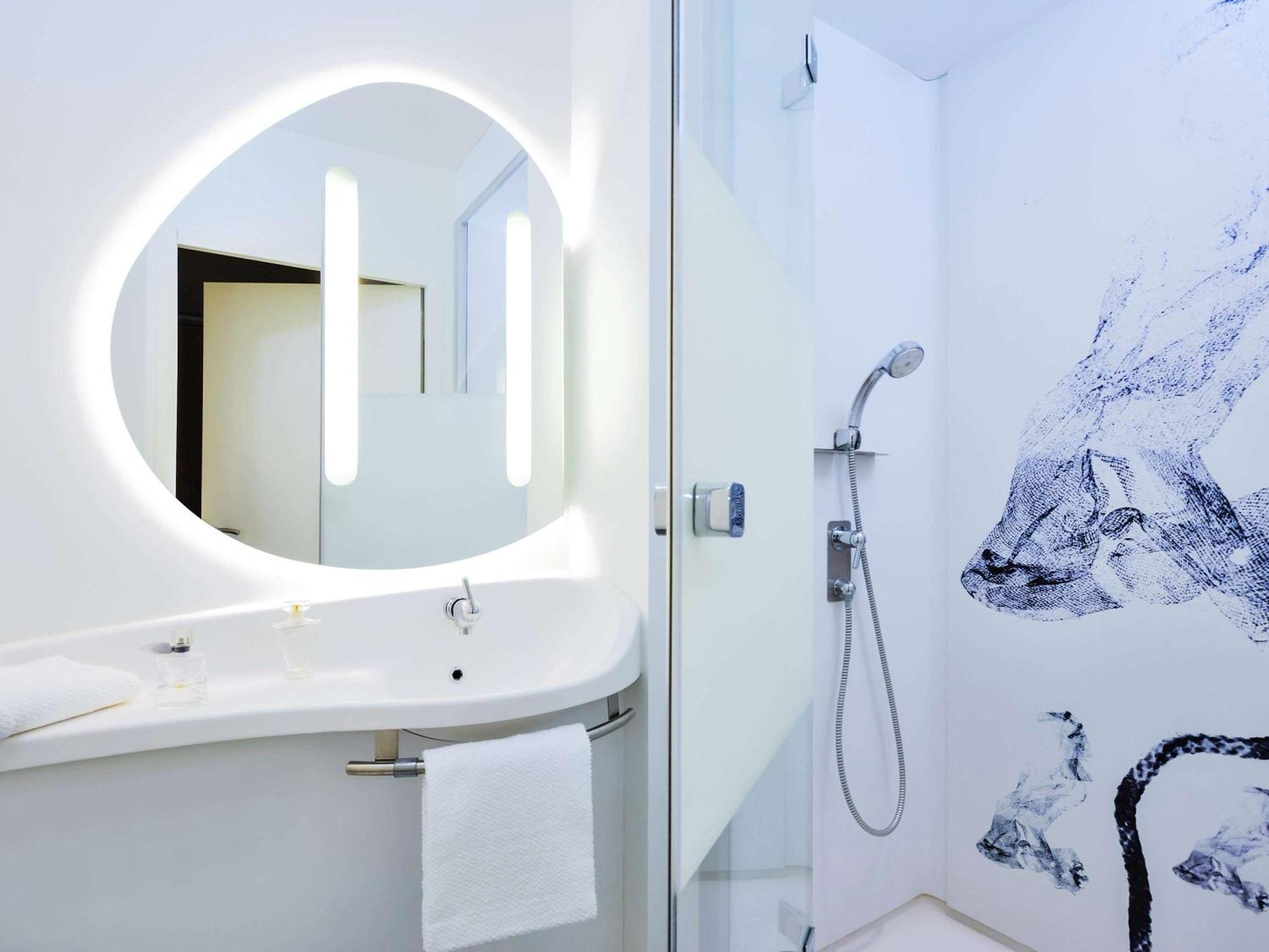 Ibis Budget Centre 2*